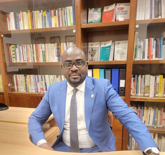 Comment faire passer le service paie de l’ombre à la lumière / Abdou Baro - DRH AVENI-RE
